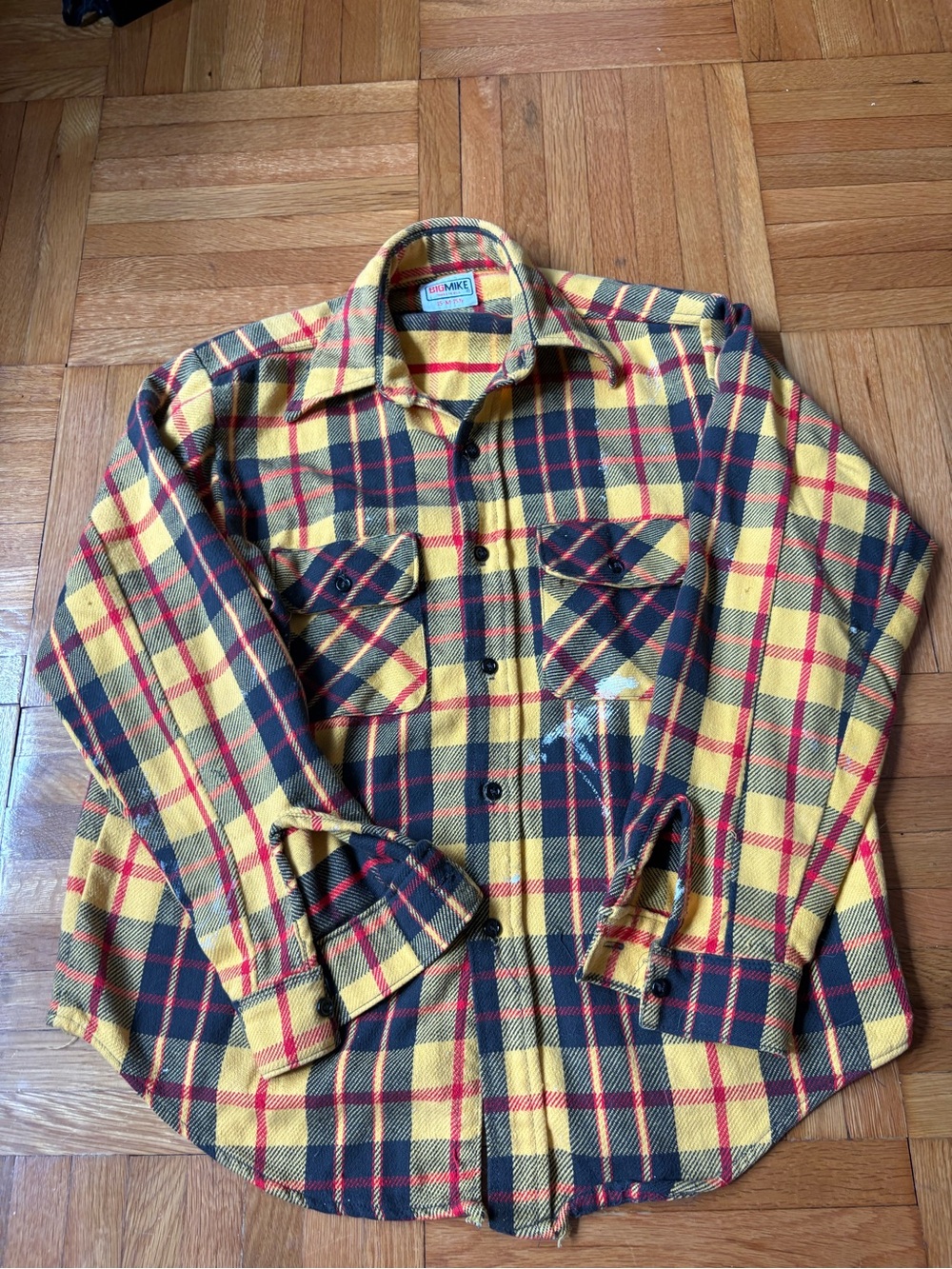 🌻 70s flannel 🌻